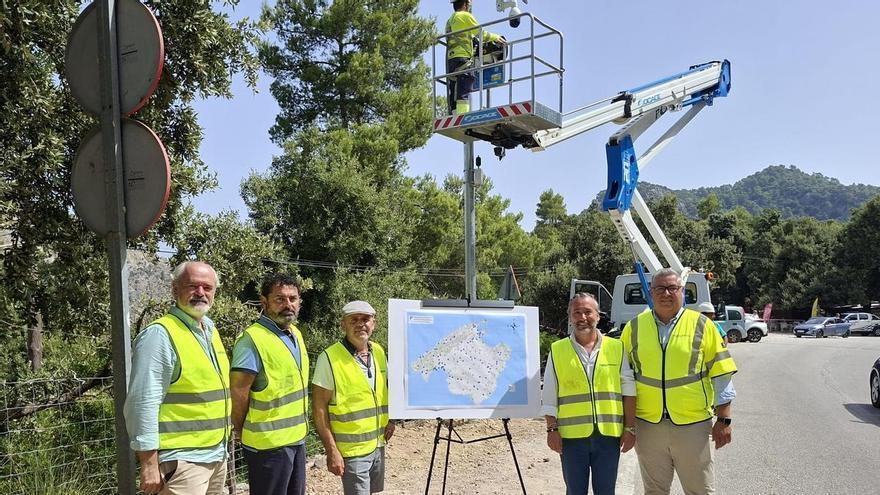 El Consell empieza a instalar cámaras para evitar las carreras ilegales en la Serra y controlar la llegada de vehículos a Mallorca