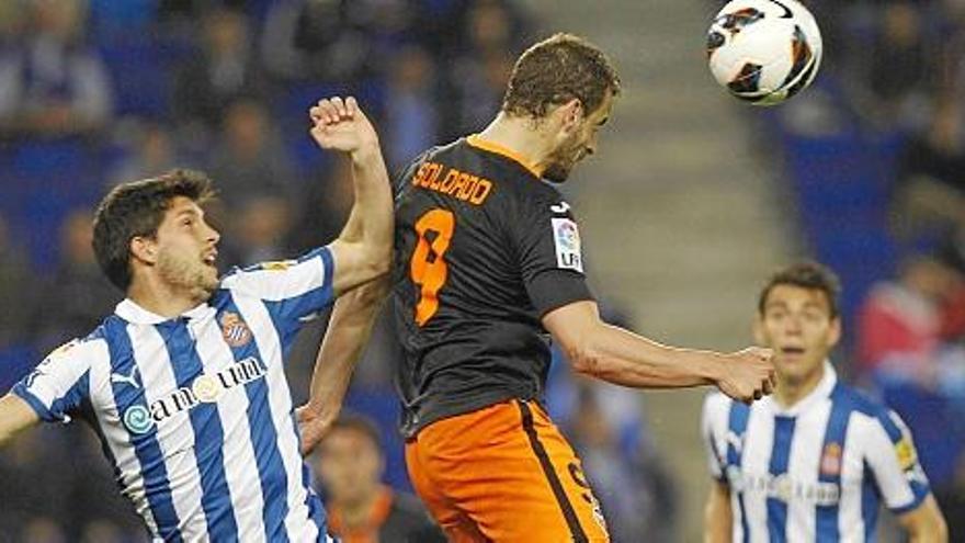 Soldado alcanza los 50 goles con el Valencia