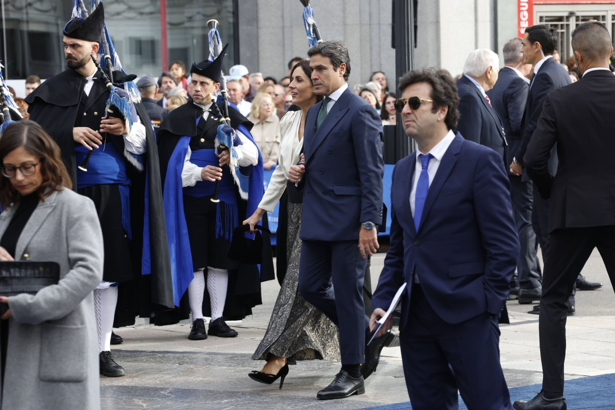 Así fue la llegada de los invitados a los premios "Princesa de Asturias" y su paso por la alfombra azul
