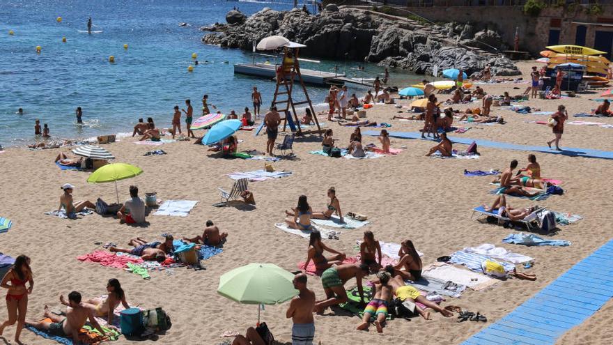 La platja del Canadell de Calella de Palafrugell aquest diumenge 13 de setembre de 2020