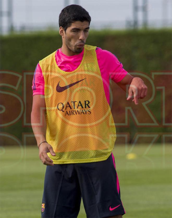 El primer entrenamiento de Luis Suárez en el Barça