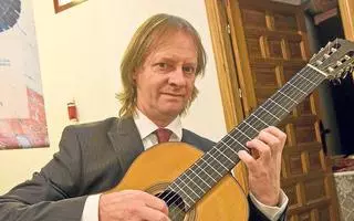 "Alicante siempre ha sido un centro de atracción de guitarristas"