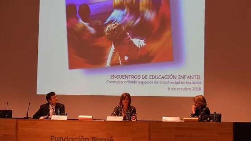 Los retos de la educación infantil, a debate en la Fundación Barrié