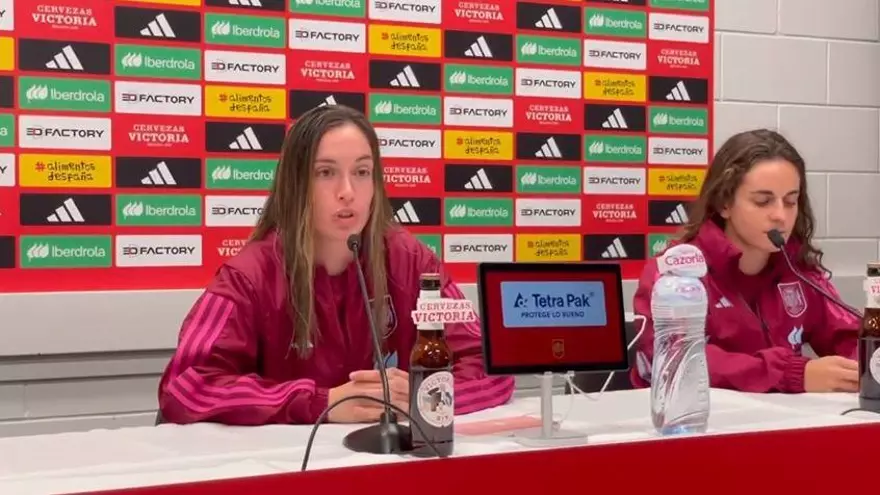 Rueda de prensa de Eva Navarro y Tere Abelleira