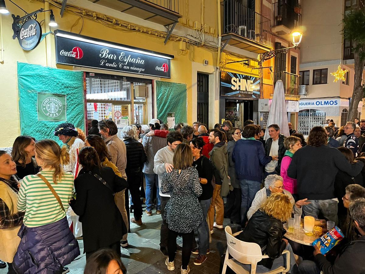 Un momento de la fiesta de Can Vinagre.