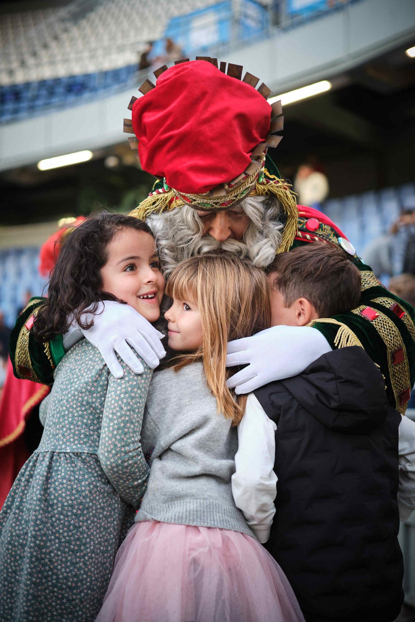 Espectáculo de los Reyes Magos en el Estadio Heliodoro Rodríguez López