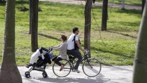 Un estudio del Centr dEstudis Demogràfics de la UAB revela que casi el 30% de las mujeres de 40 o más años no tienen hijos, y la mayoría es de manera involuntaria debido a dificultades para encontrar pareja estable.