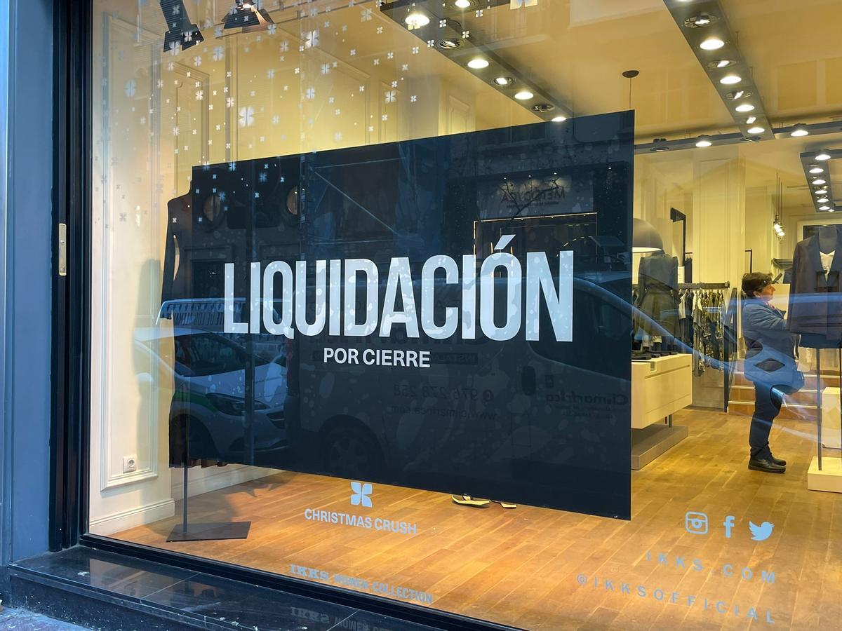 Cartel de liquidación