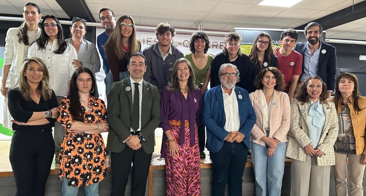 Presentación del proyecto en el instituto Al Qázeres