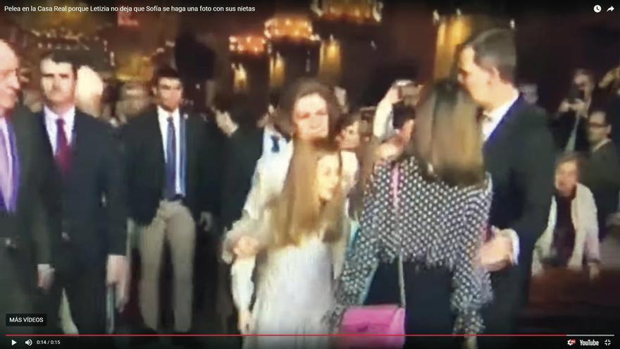 La Reina Letizia, &quot;desolada&quot; por el vídeo de su disputa con Doña Sofía