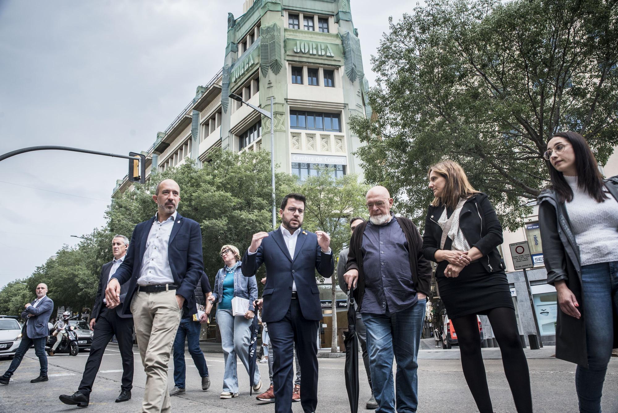 Totes les imatges de la visita de Pere Aragonès visita Manresa per donar suport a Marc Aloy