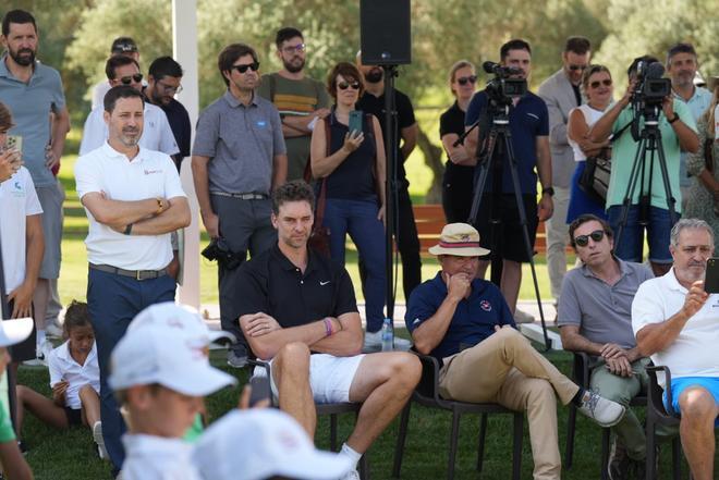 Pau Gasol acompaña a Sergio García en la presentación de su nueva academia de golf