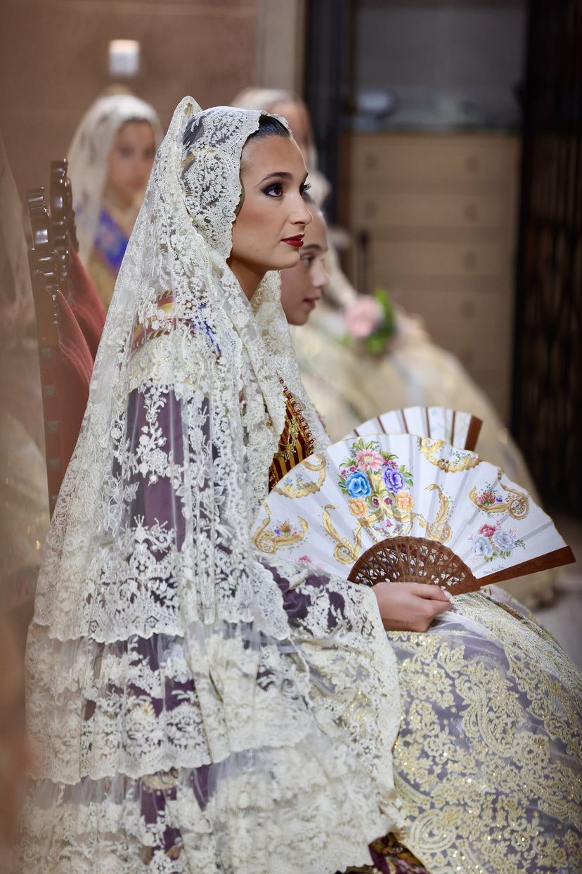 Así ha sido el Besamanos de las falleras mayores y cortes de honor 2025