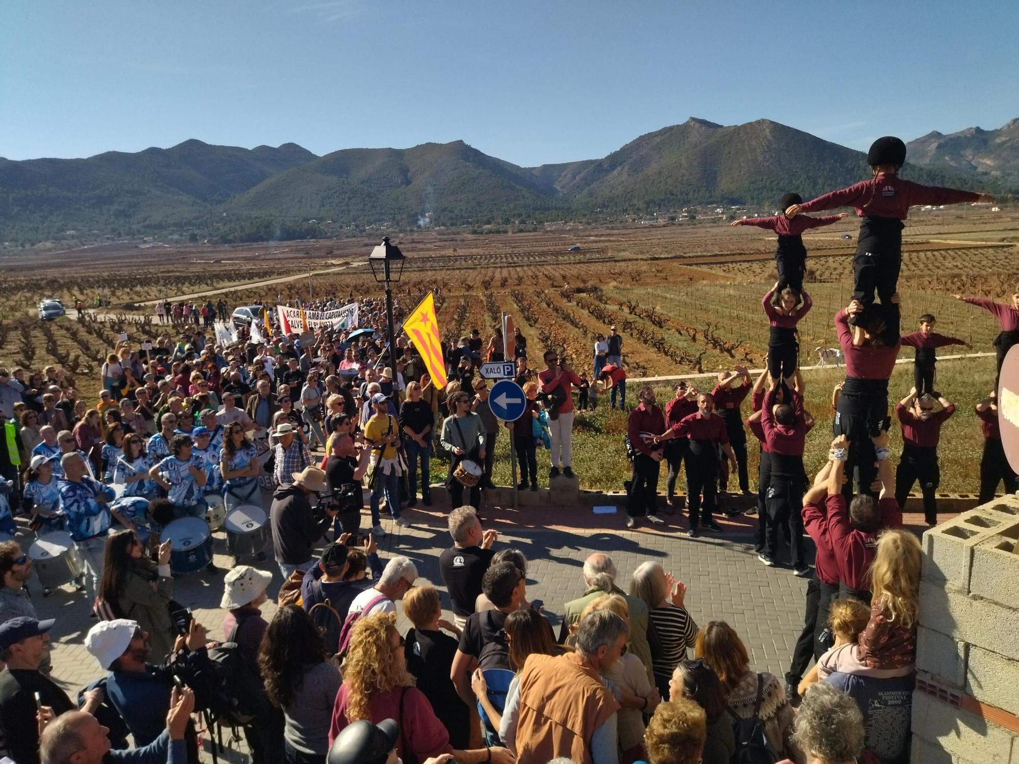 Así ha sido la masiva manifestación de Llíber contra el PAI de 488 casas (imágenes)