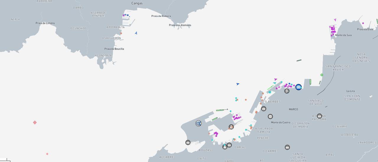 La ría de Vigo, con los buques controlados de forma satelital