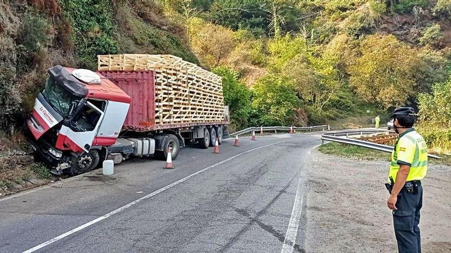 Salida de vía del camión.