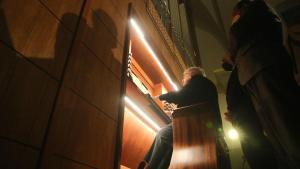 L’Oratori Sant Felip Neri finalitza l’orgue Montserrat Torrent amb els últims tubs