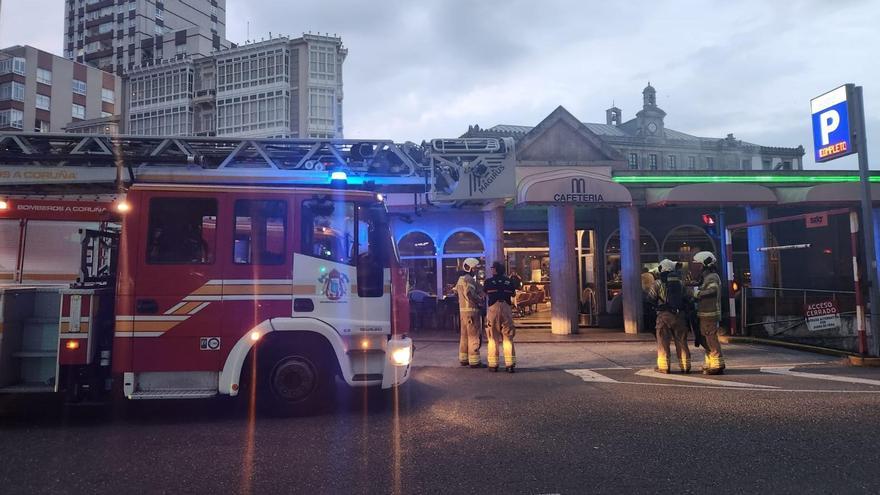 Incendio en la cafetería Manhattan de A Coruña