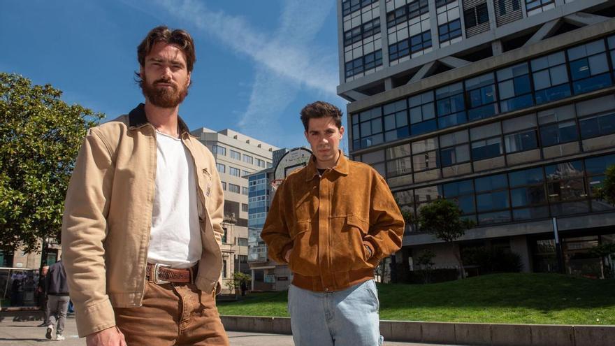 La banda Lemot cierra su gira en A Coruña, su ciudad natal, con nuevo disco bajo el brazo: "Nos hemos forjado en salas de concierto"