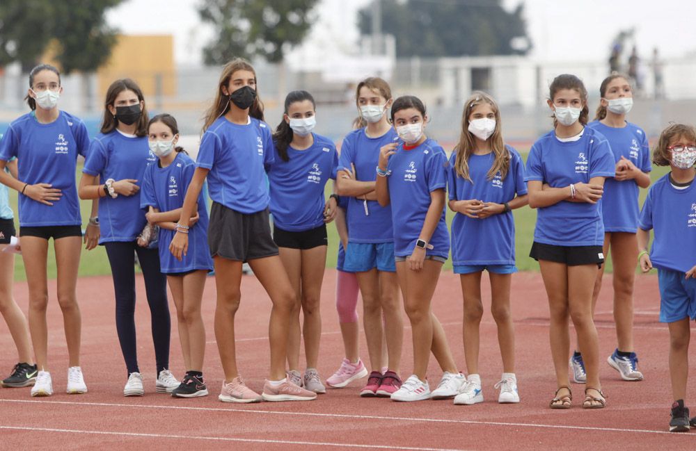 Presentación de los equipos de la Escuela de Atletismo del CAEM de Sagunt.