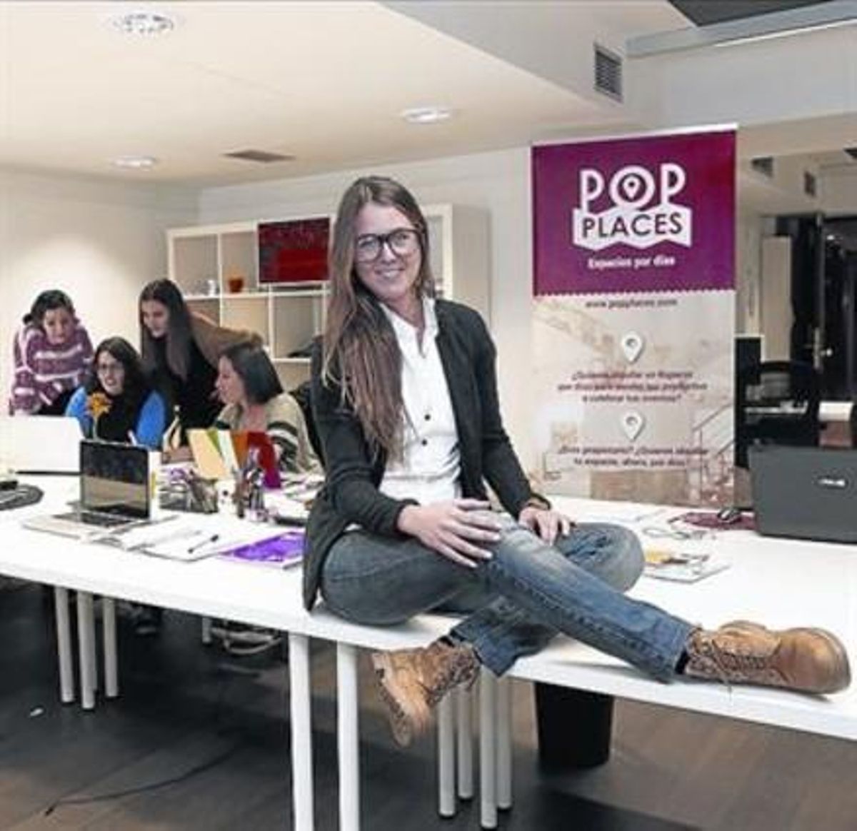 FUNDADORA.Karen Prats, a l’espai de l’acceleradora Conector. FUNDADORA.Karen Prats, a l’espai de l’acceleradora Conector.