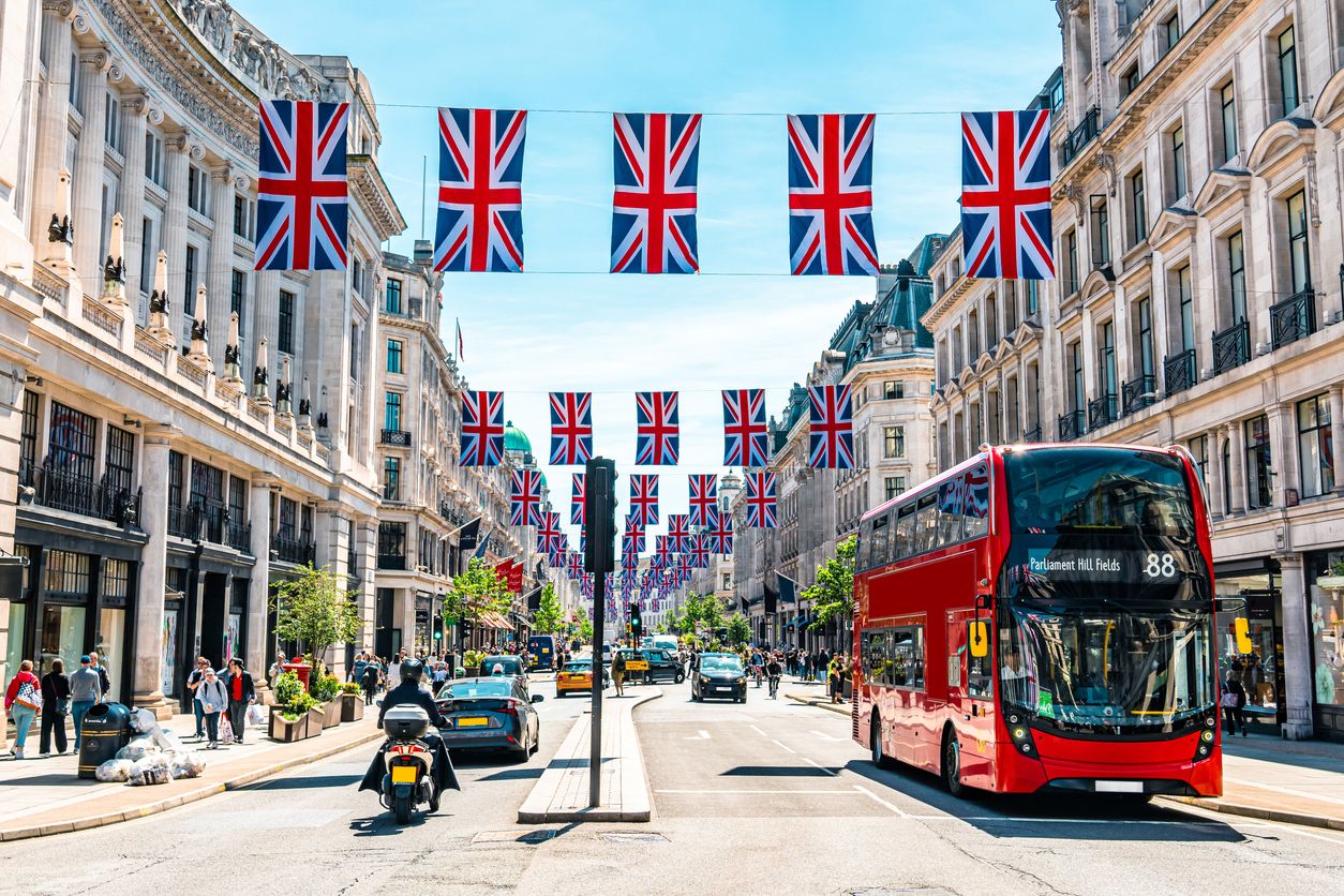 ¿Te vienes de compras a Oxford Street?