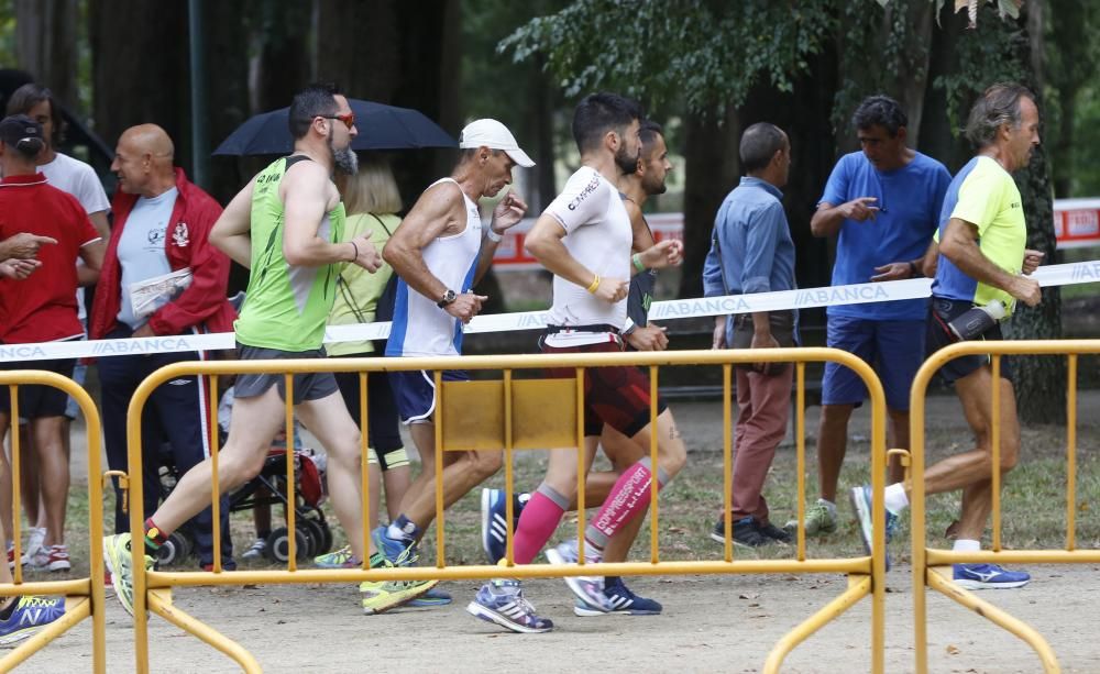 Las 24 horas de Castrelos, un maratón en el calendario atlético vigués.