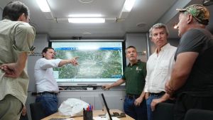 Feijóo, des d’un lloc de comandament a Lleó, demana el desplegament de l’Exèrcit: «Estem en una crisi nacional i queda el pitjor»