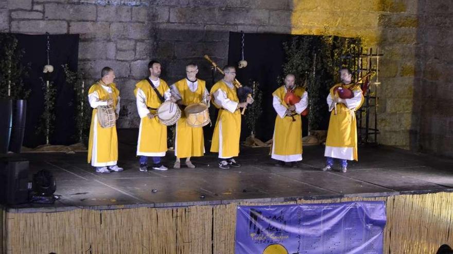 La bruja cierra el Mercado Medieval de Puebla