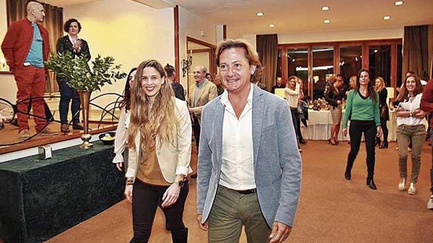 Malena ContestÃ­ y Jorge Campos, en la noche electoral del pasado domingo.