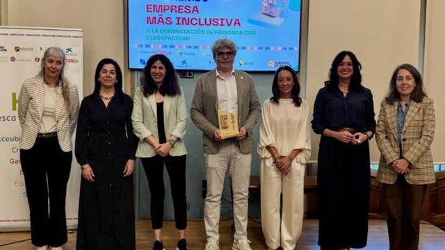 Acto de entrega del reconocimiento.