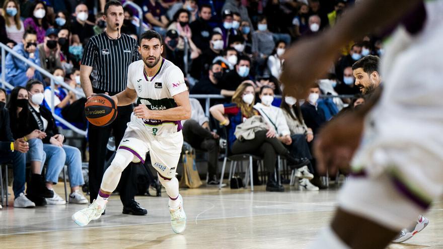 Jaime Fernández bota en una acción del Barça-Unicaja de este pasado curso.