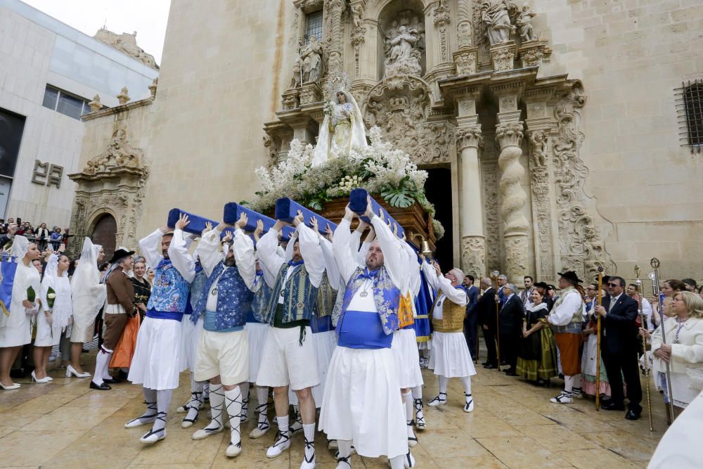 El Encuentro no procesiona en Alicante el Domingo de Resurrección.