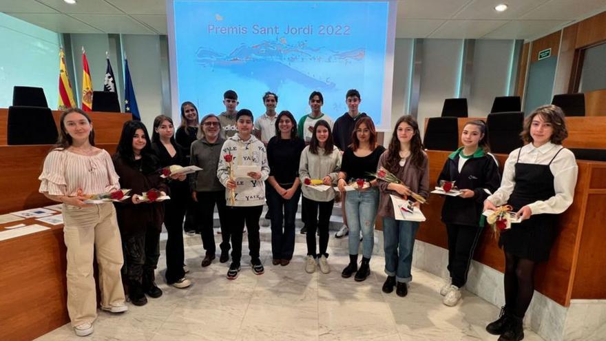 Los Premios Sant Jordi de poesía y narrativa galardonan a 14 alumnos