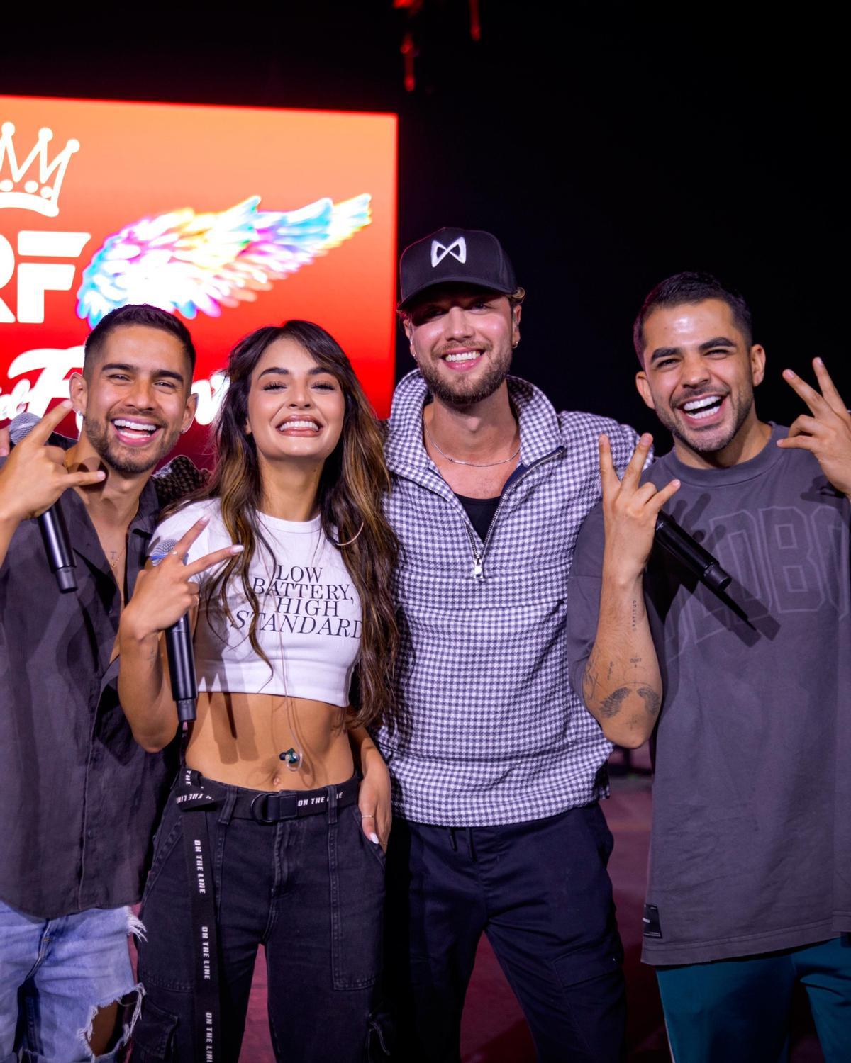 Integrantes de «La Reina del Flow»