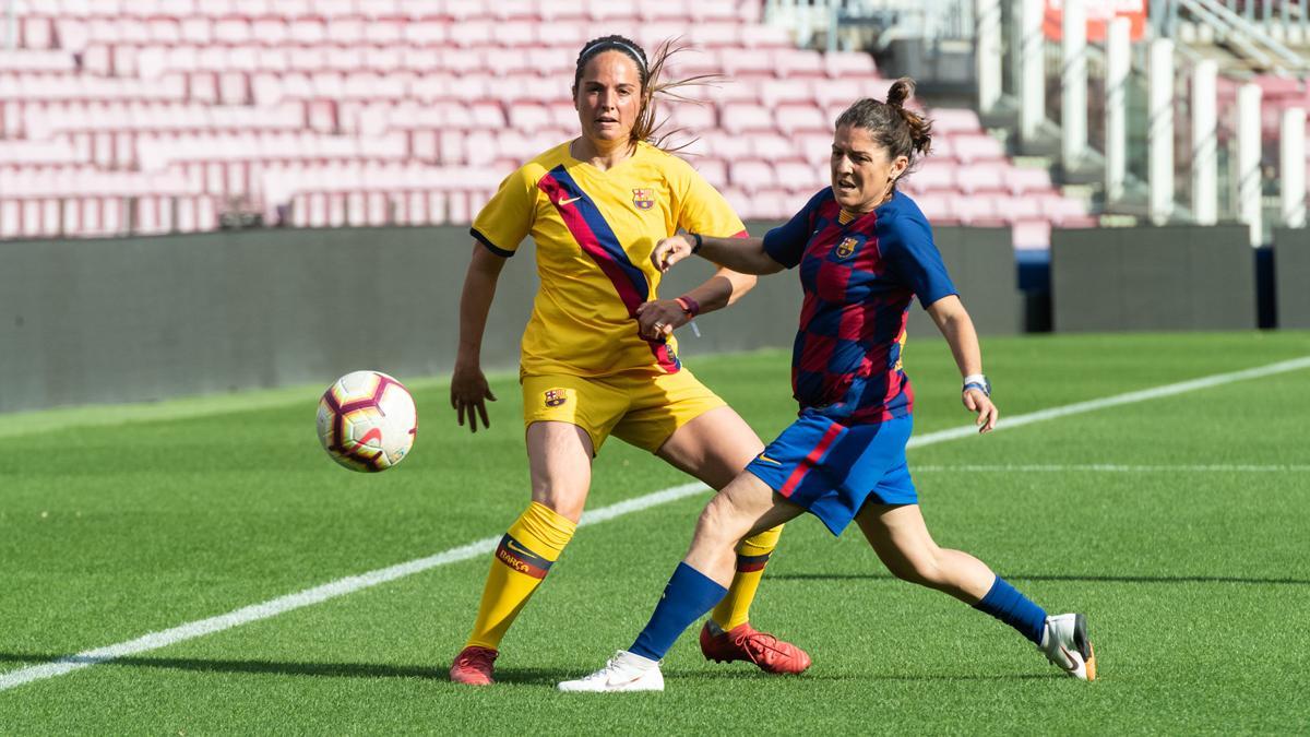 Una imagen del partido entre los equipos femeninos de la Agrupació de Jugadors del FC Barcelona
