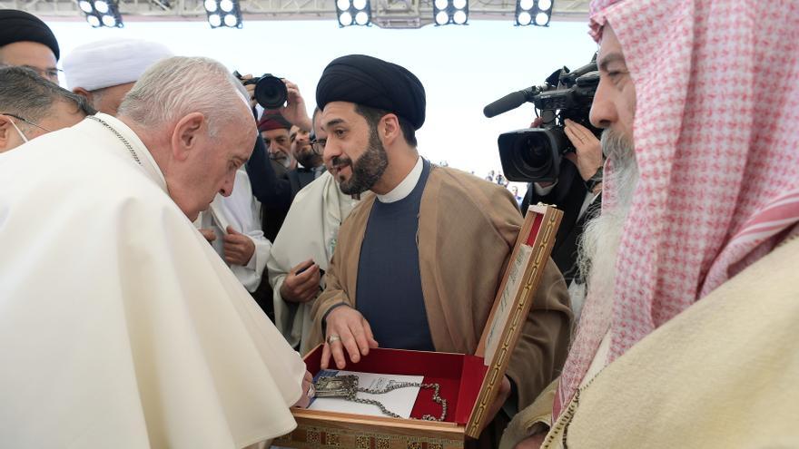 El papa Francisco se reúne con el ayatolá Al Sistani en Irak