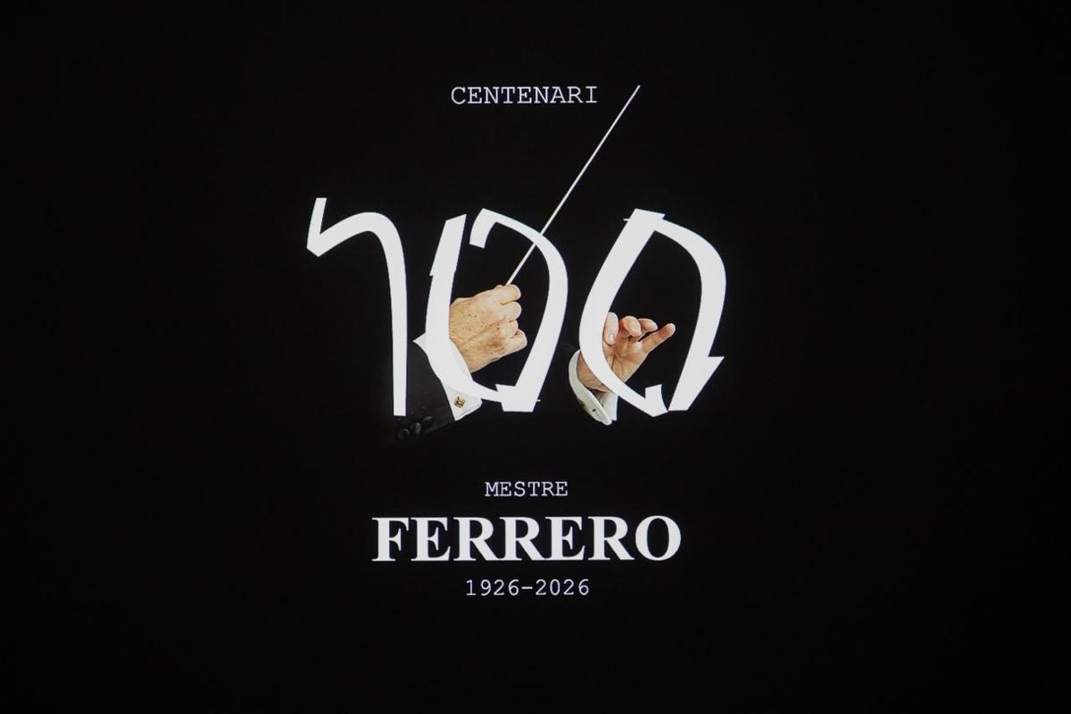 La imagen del centenario del maestro Ferrero en Ontinyent.