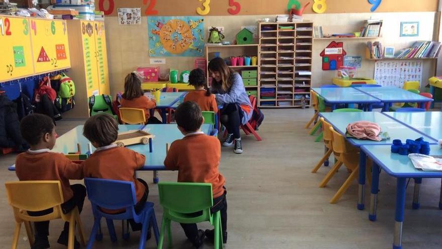 Alumnos en una clase de un colegio gallego.