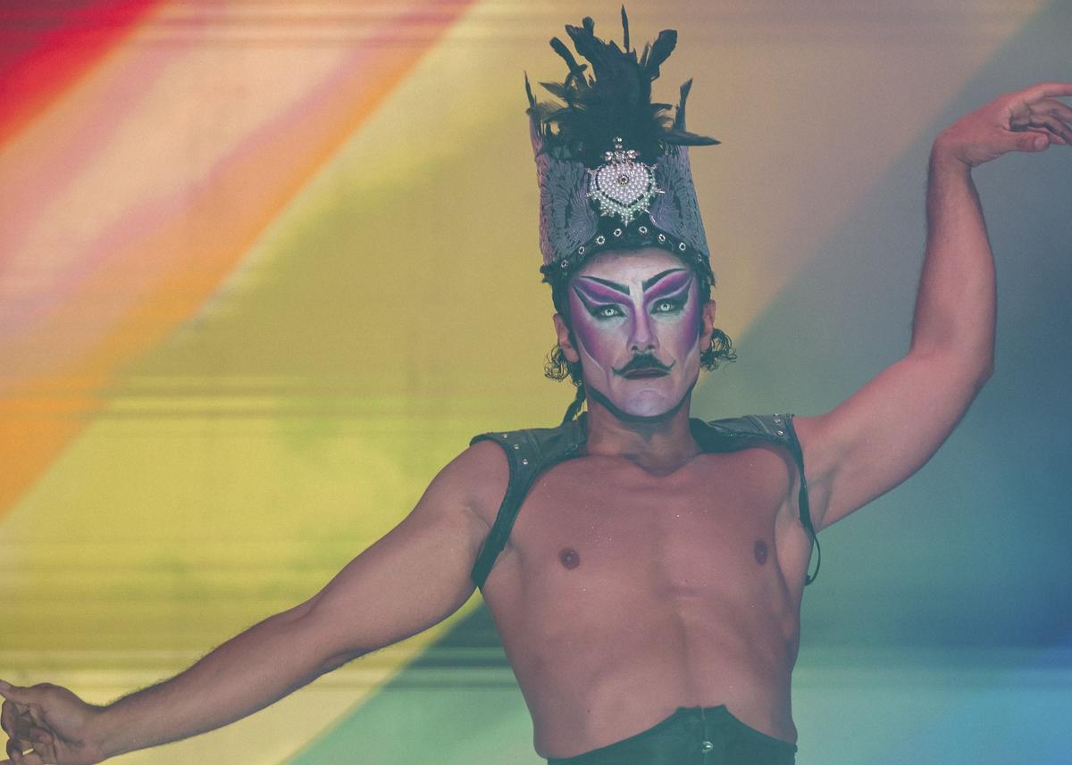 Aquí puedes ver todas las imágenes del primer día de Ibiza Pride 2026 en s'Arenal Aquí puedes ver todas las imágenes del primer día de Ibiza Pride 2026 en s'Arenal