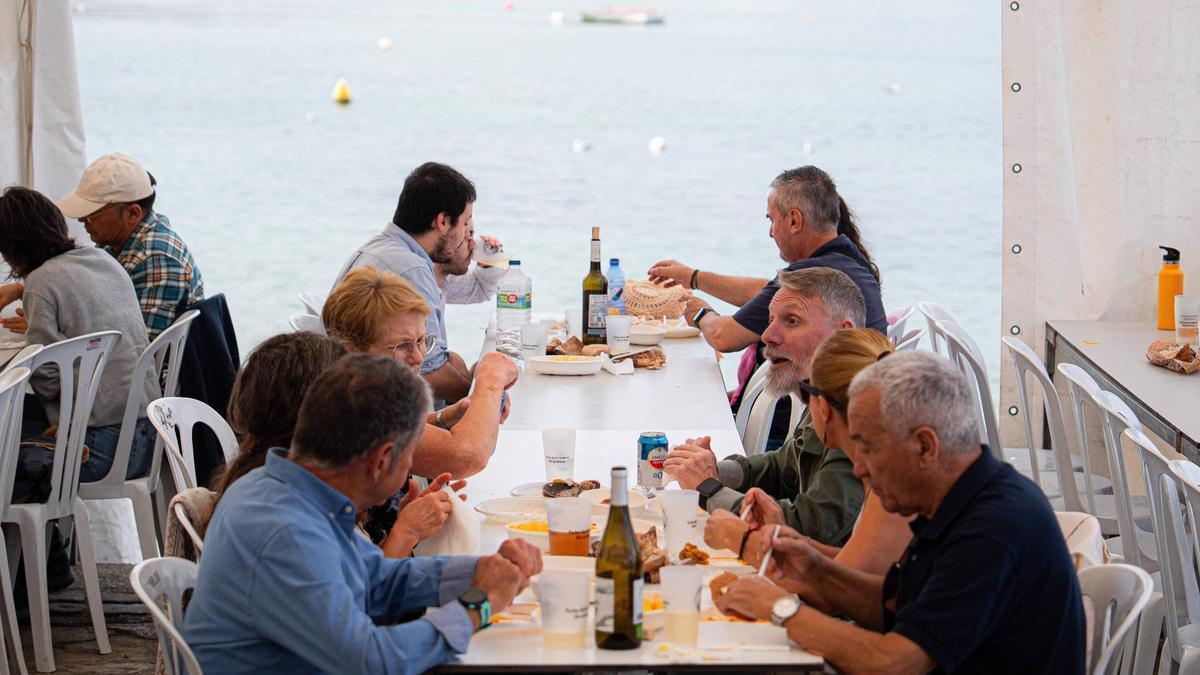 El comedor de O Cantiño vuelve a activarse este fin de semana.