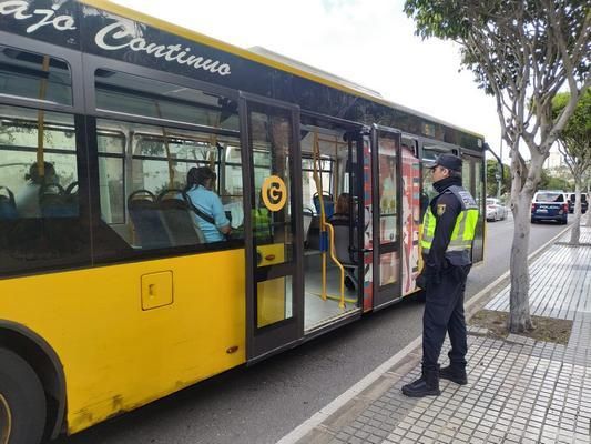 Coronavirus en Canarias: Los controles de confinamiento de la jornada en Las Palmas de Gran Canaria