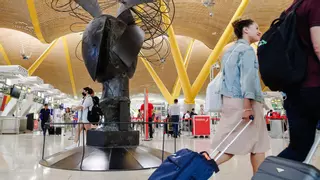 La huelga de tripulantes de Ryanair e easyJet deja 30 cancelaciones y 242 retrasos