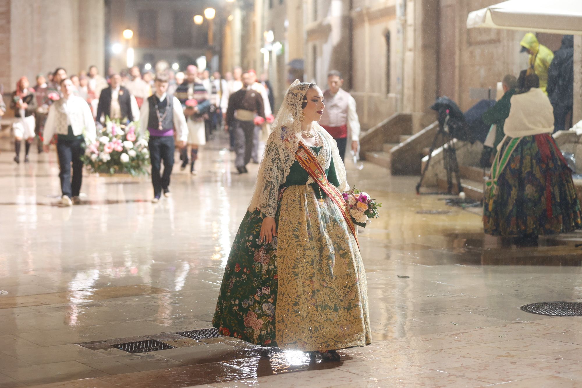 Falleras Mayores en la Ofrenda 2025. Día 18 (2/3)