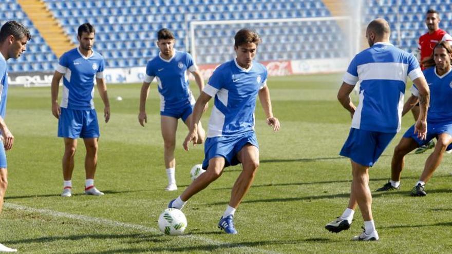 Los jugadores del Hércules, durante un entrenamiento