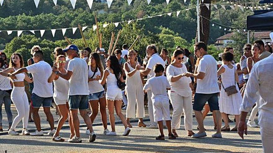 Èxit de la «festa blanca» de Calonge