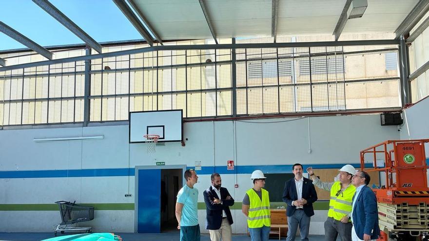 La Junta inicia las obras de reparación de la cubierta del gimnasio en el IES La Cala de Mijas