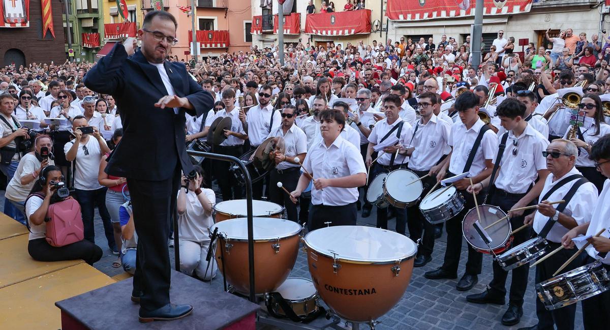 Imágenes del pistoletazo de salida de las Fiestas de Moros y Cristianos de Cocentaina