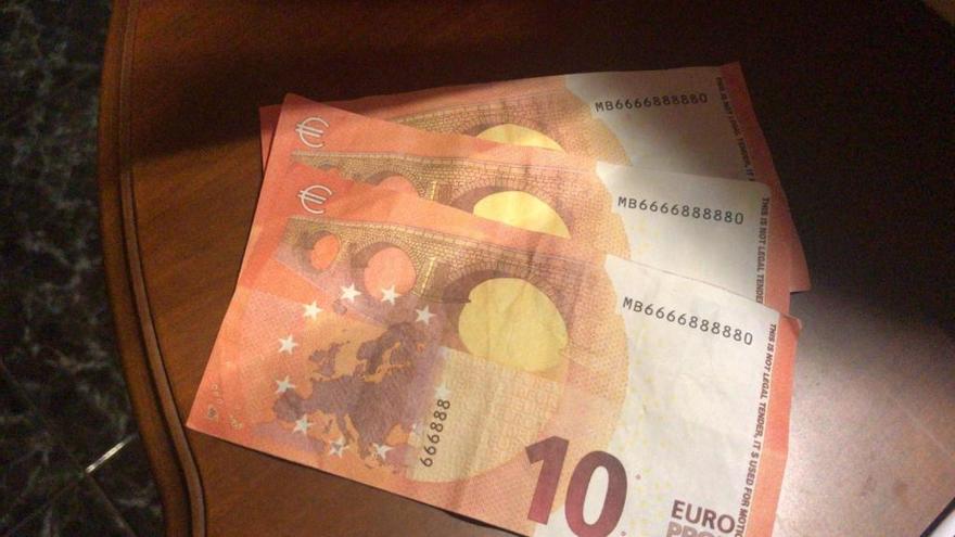 La policía de Algemesí alerta de la circulación de billetes de diez euros falsos