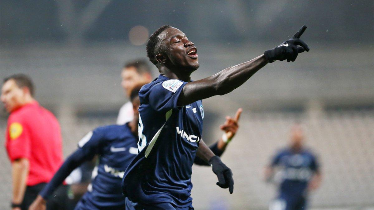 Silas Wamangituka celebra uno de sus goles con el París FC